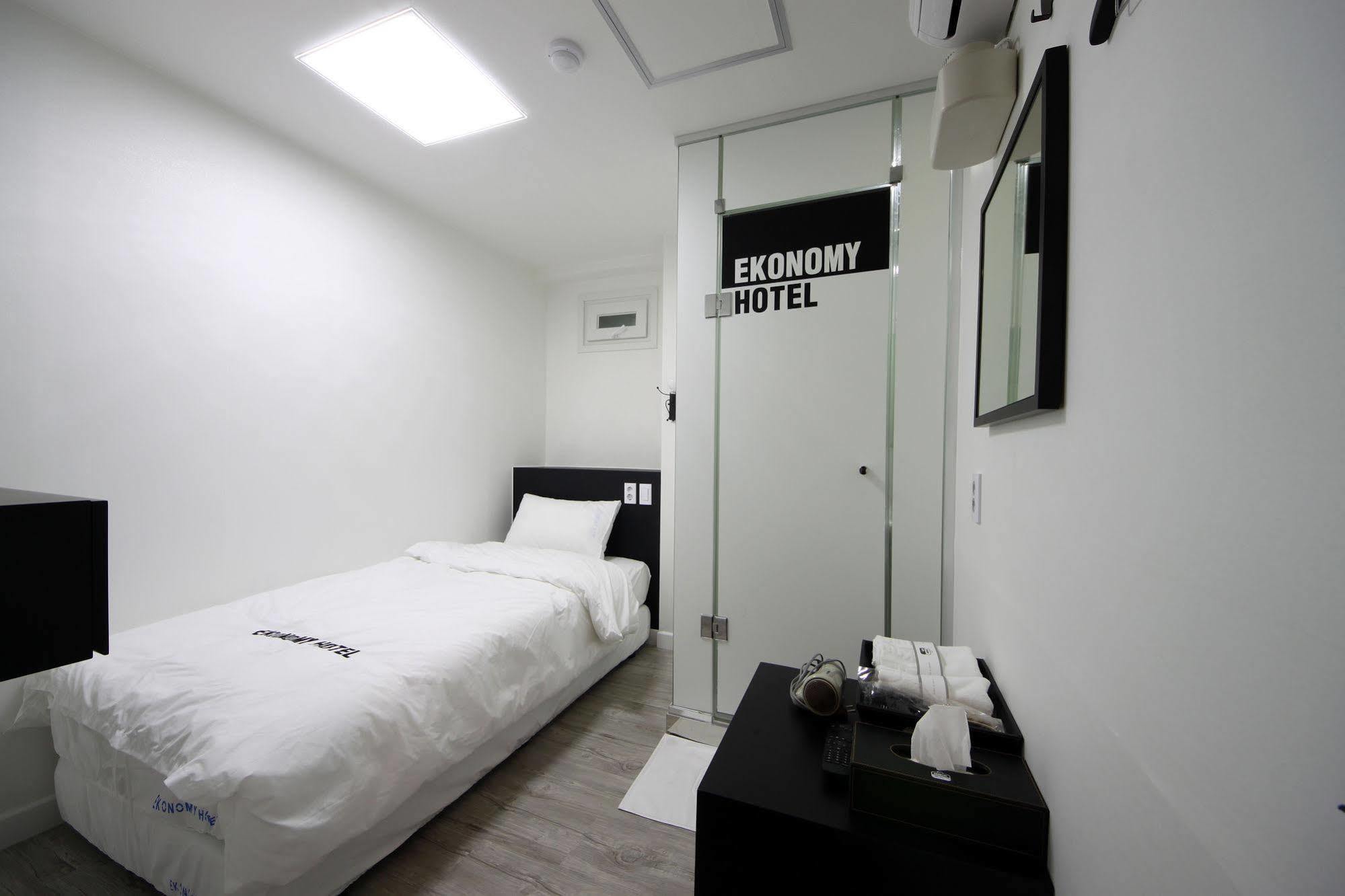 Ekonomy Hotel Dongdaemun Seoul Eksteriør billede