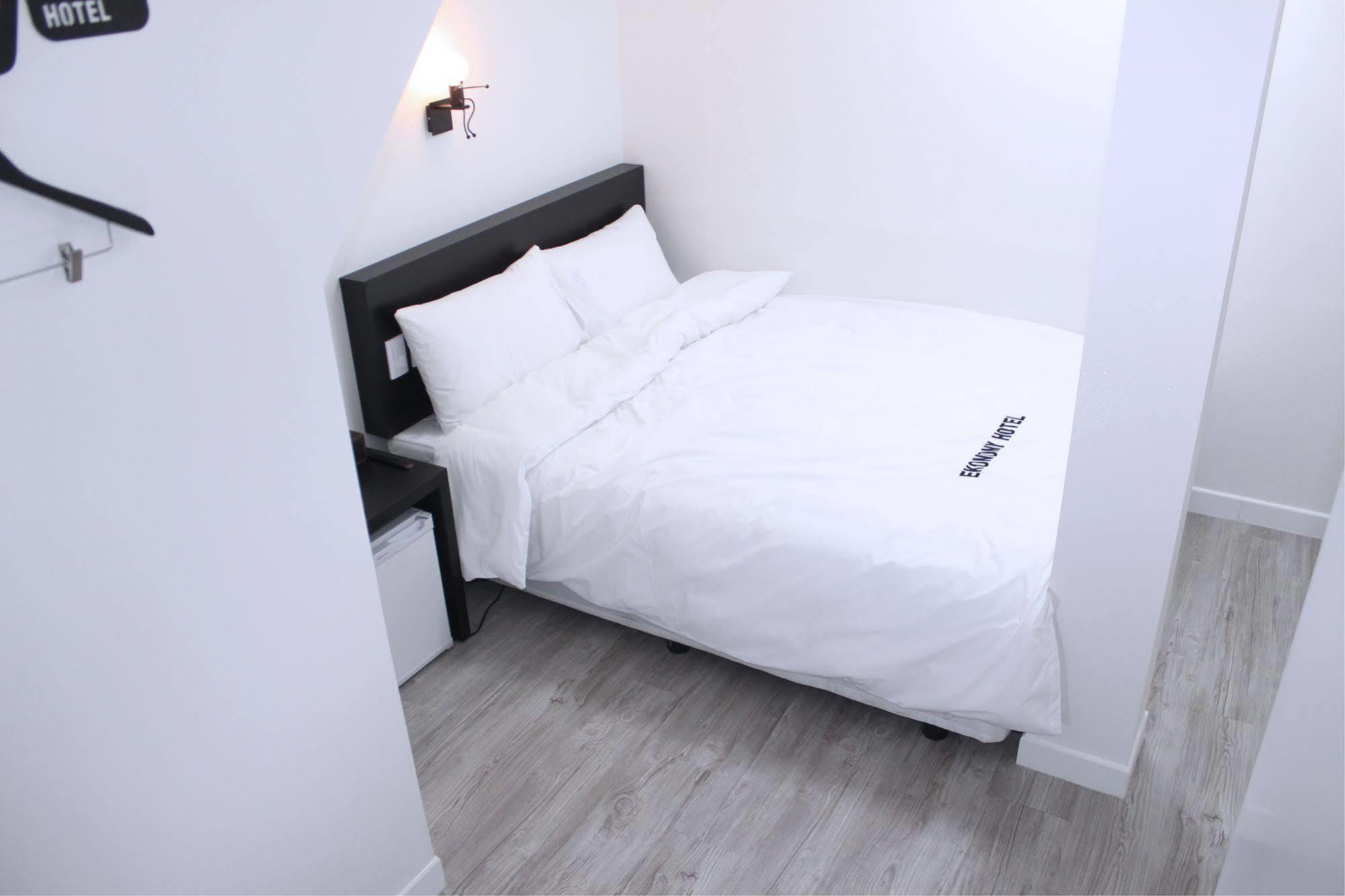 Ekonomy Hotel Dongdaemun Seoul Eksteriør billede