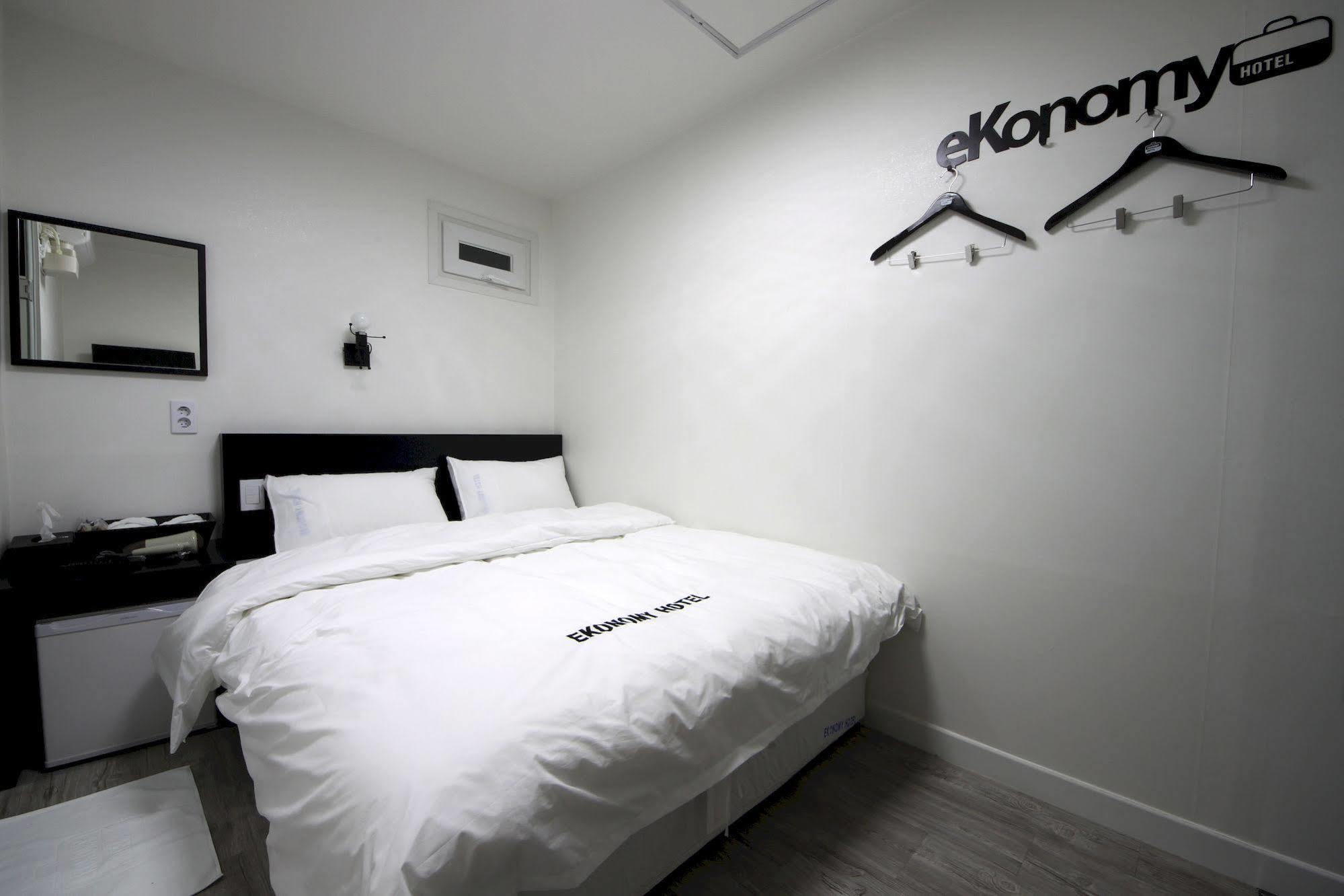 Ekonomy Hotel Dongdaemun Seoul Eksteriør billede