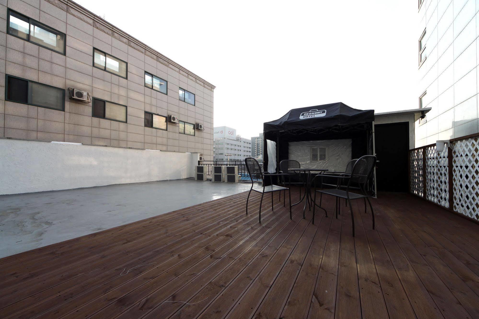 Ekonomy Hotel Dongdaemun Seoul Eksteriør billede