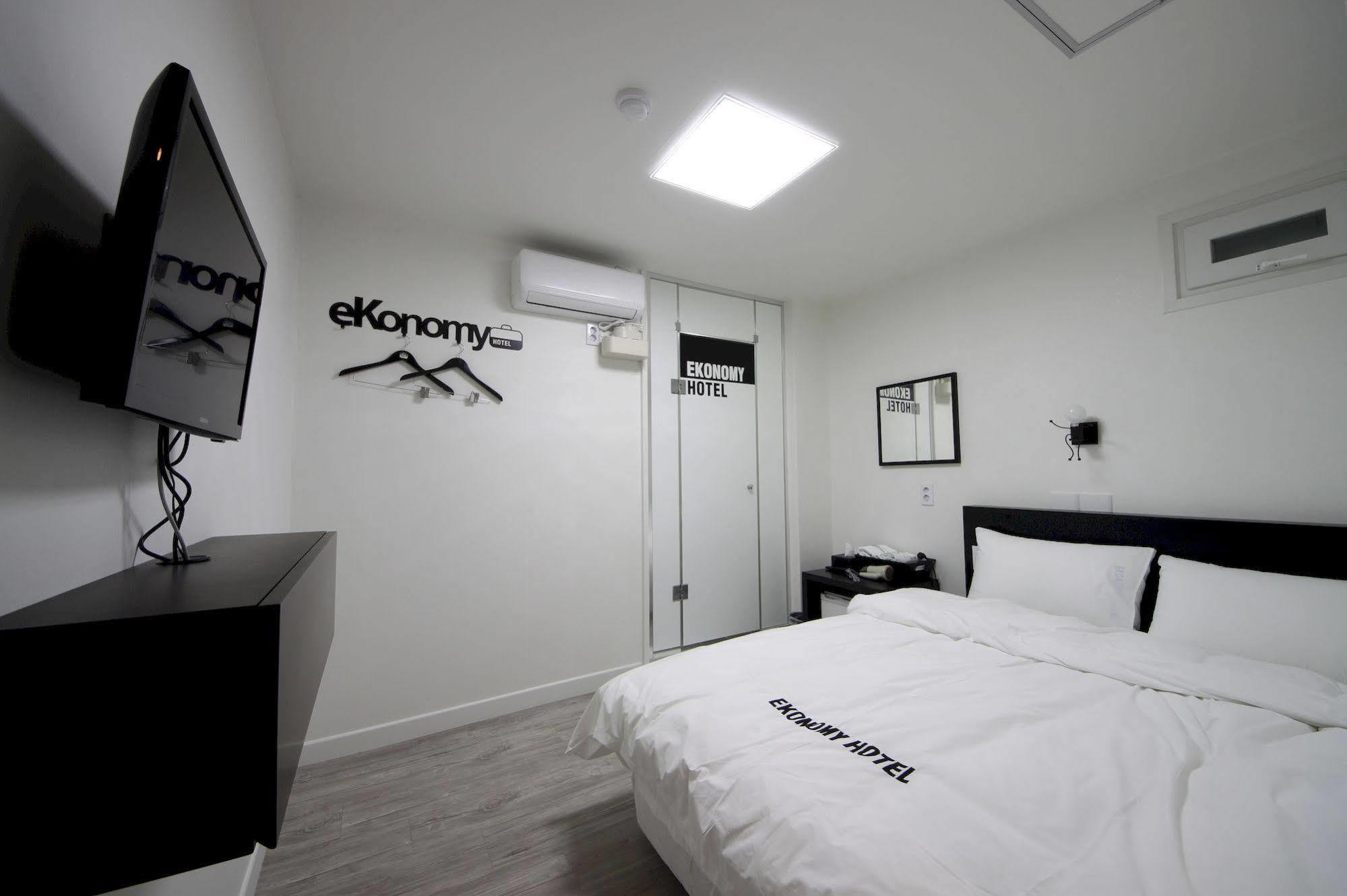 Ekonomy Hotel Dongdaemun Seoul Eksteriør billede